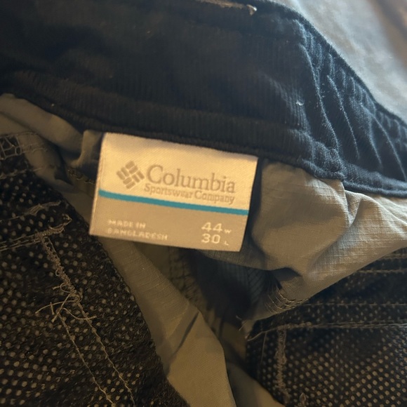 Men’s Columbia Grey Convertible Cargo Pants. NWOT. Size 44 - Picture 5 of 5
